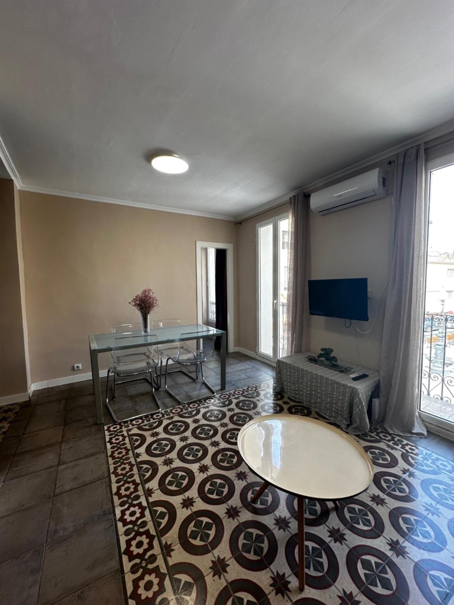 Apartment City Centre Alicante Bagian luar foto
